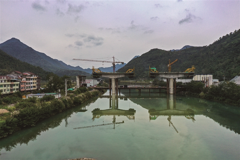 杭温高铁花坦溪特大桥预计年底合龙 设计时速350公里