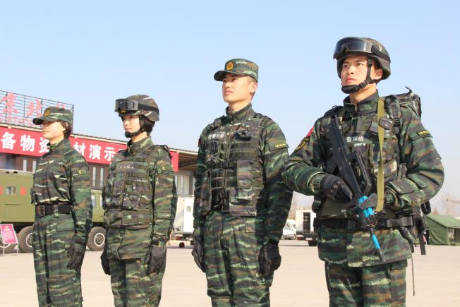 中国军人专属“潮服”上新！五分钟看懂我军作训服“进化史”-新闻中心-温州网