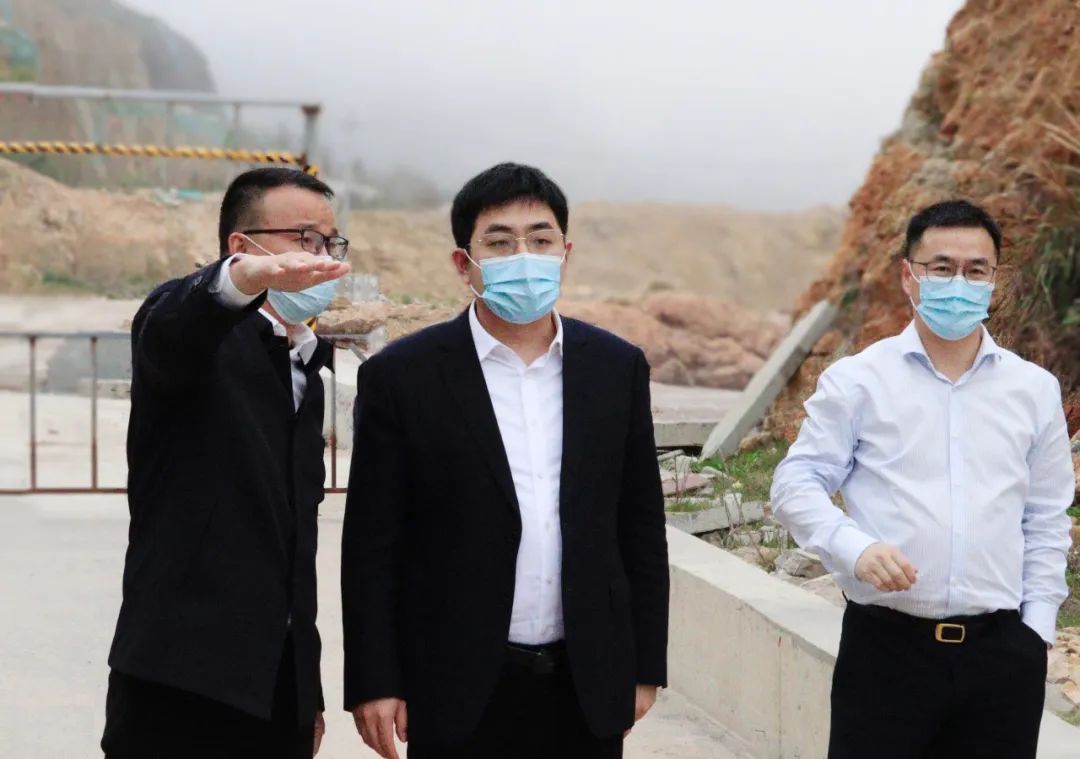 坚决筑牢海上防线洞头区委书记郭云强开展疫情防控督查