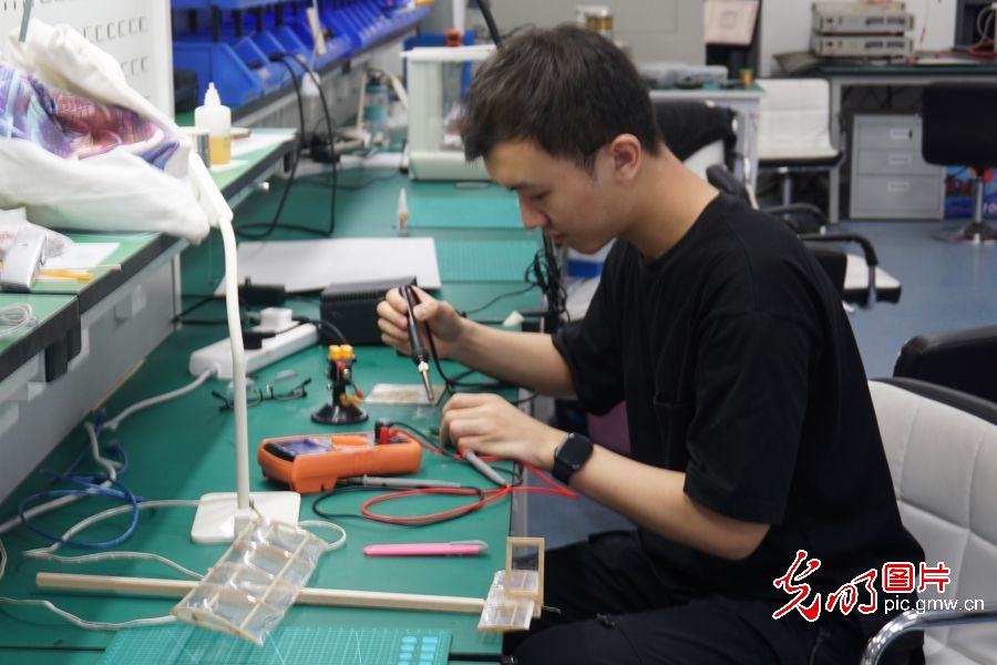 �������ഺ �ܶ����ҡ����ഺ֮�� ���챨��