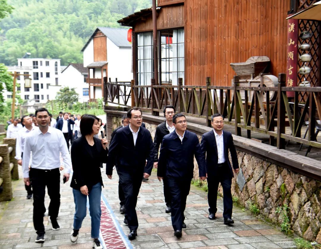 平阳县委书记章寿禹率县党政代表团赴洞头文成考察交流共同探索文旅