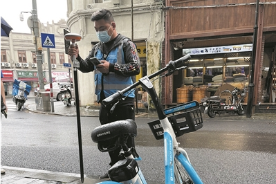 记者带你揭秘共享单车“电子围栏”是如何围成的？
