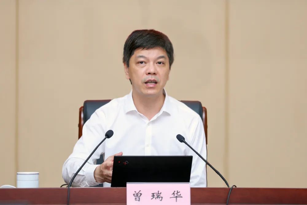 瓯海区委书记曾瑞华主持召开全区经济形势分析会思想引领创新制胜落地