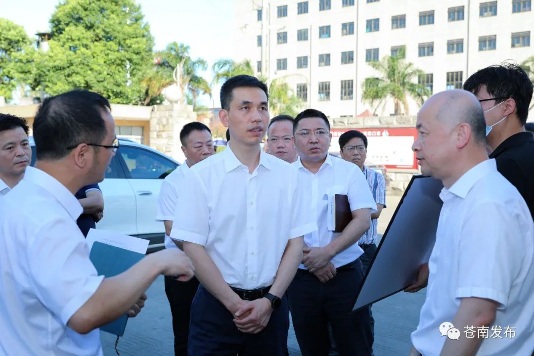 苍南县委书记张本锋督查工业园改造工作腾笼换鸟促转型激活产业新动能