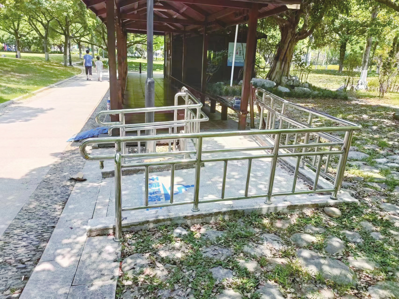 鹿城这两座公园无障碍设施升级
