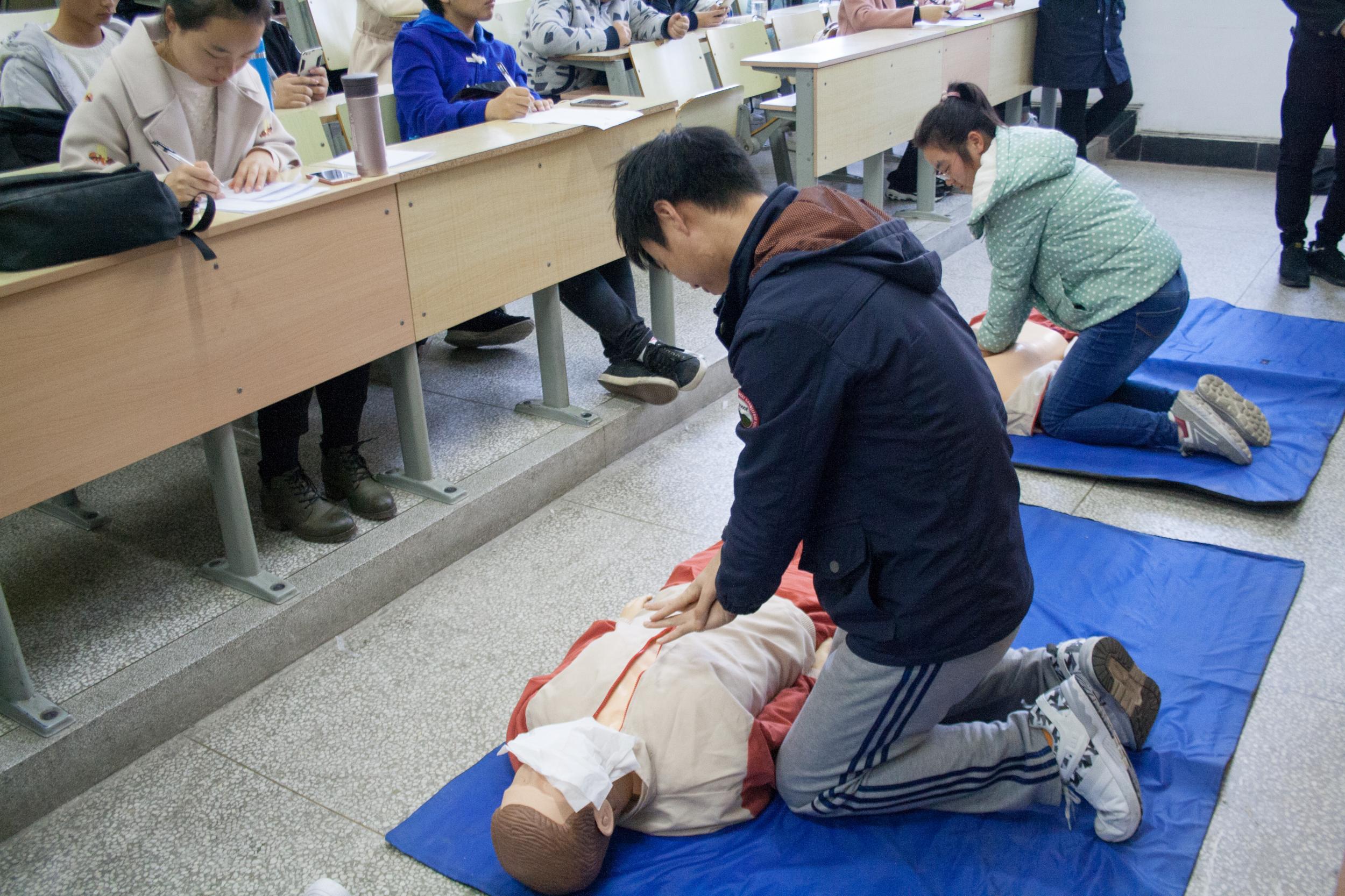让每个人都成为“急救员” 温州目前有355.2万人次参加应急救护培训