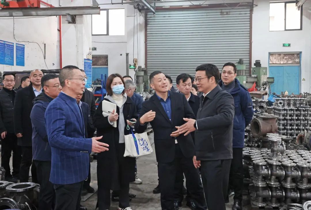 龙湾区委书记周一富督查安全生产与消防安全