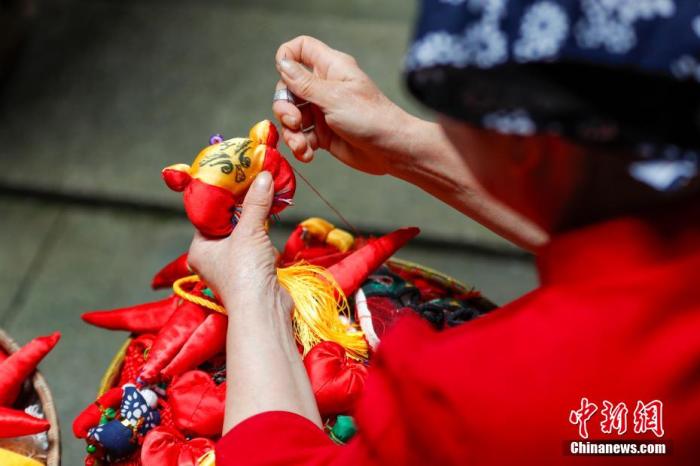 端午节的小知识:粽子又称角黍?为何要饮雄黄酒?-新闻中心-温州网
