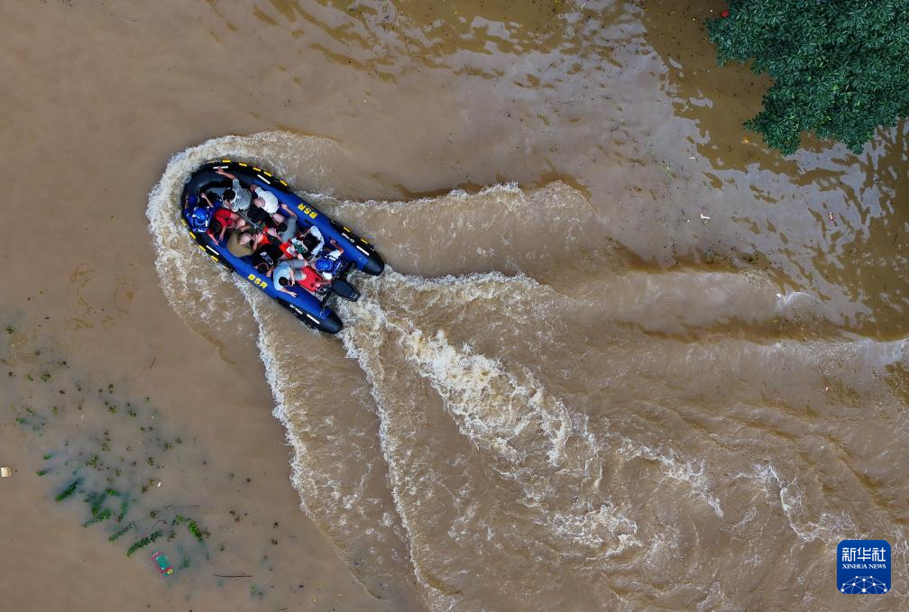 广西桂林：洪峰过境