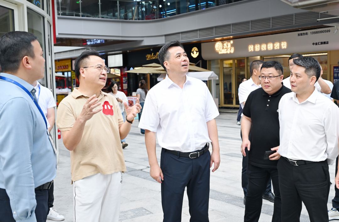 乐清市委书记徐建兵督查节前安全生产和市场保供工作 