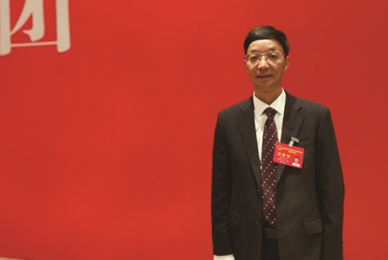 市人大代表、光正大律师事务所副主任陈兴良：出台快速检测办法确保舌尖上的安全