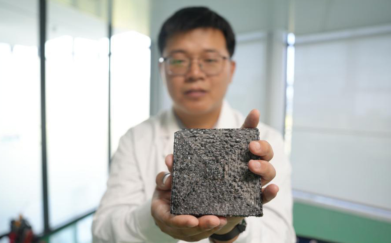 中国科研团队研发“月壤打砖机”原理样机