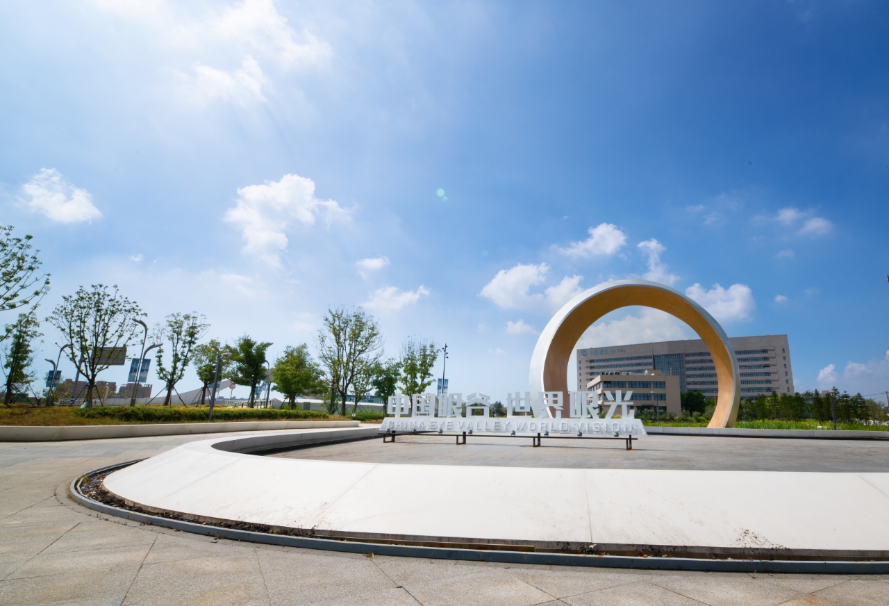 “颜”值与“研”值双双爆表 园林式眼谷养眼“睛”彩