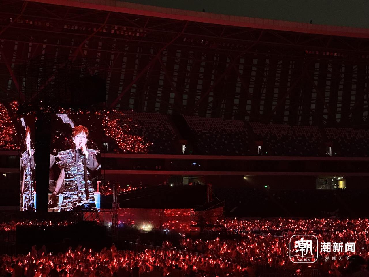 雨夜的温州《至少还有你》!林忆莲演唱会浪漫值拉满