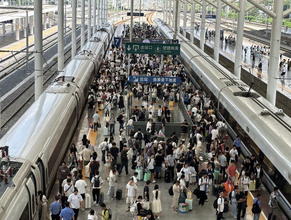 温州南站、温州北站迎来出行高峰