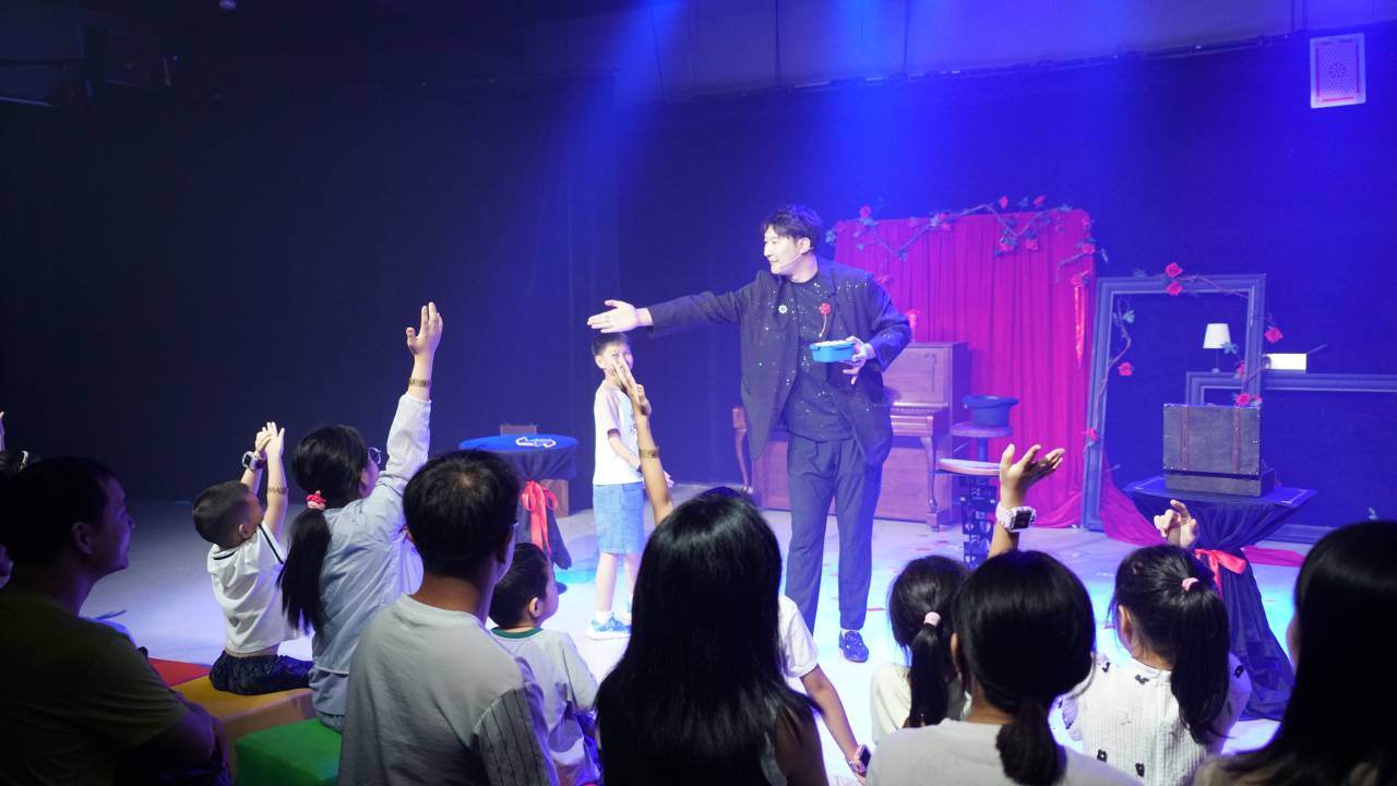 免费看剧小剧场 00301297547_4871e573.jpg