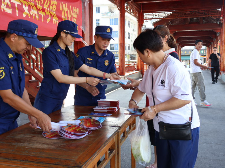 ڼ䡰ϴ+뻧˫ƽ ȫǽ