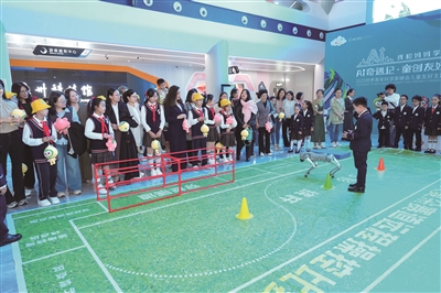 2025ѧҷͯѺУͯAI Ѻùδ