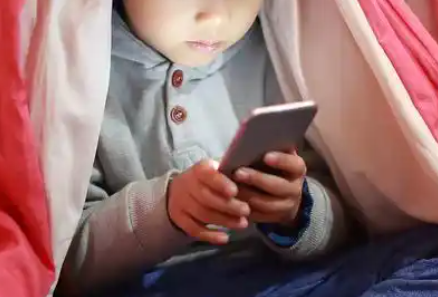 三部门:3至6岁儿童尽量避免接触和使用视屏类电子产品