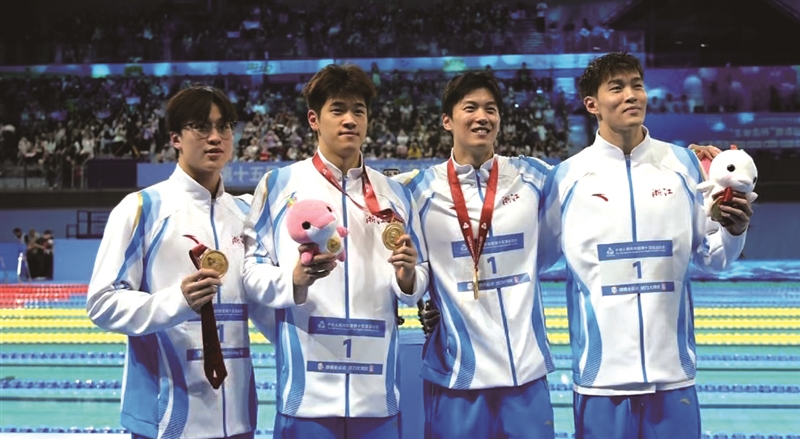 ȫ˻ӾشսĻ Ӿջ111ͭ