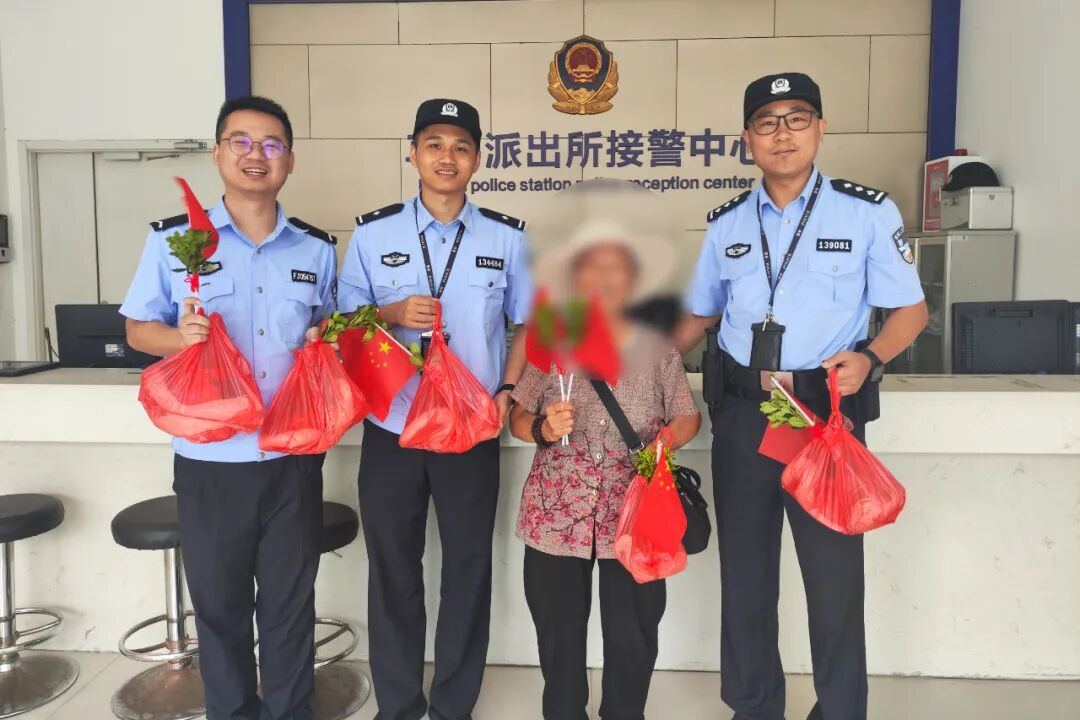 让执法有温度 温州这位“网红民警”用温情守护安宁