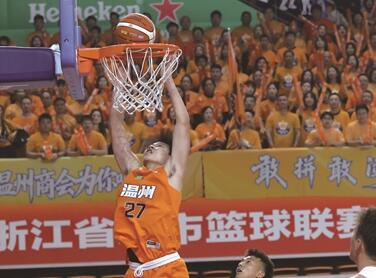 拒绝冷门!温州队逆转取得十四连胜