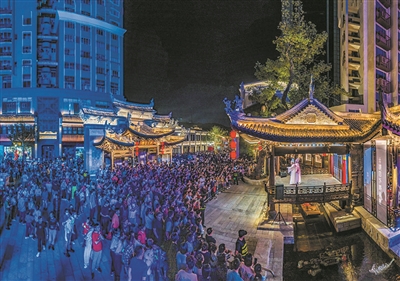 “斜杠中年”的戏韵人生