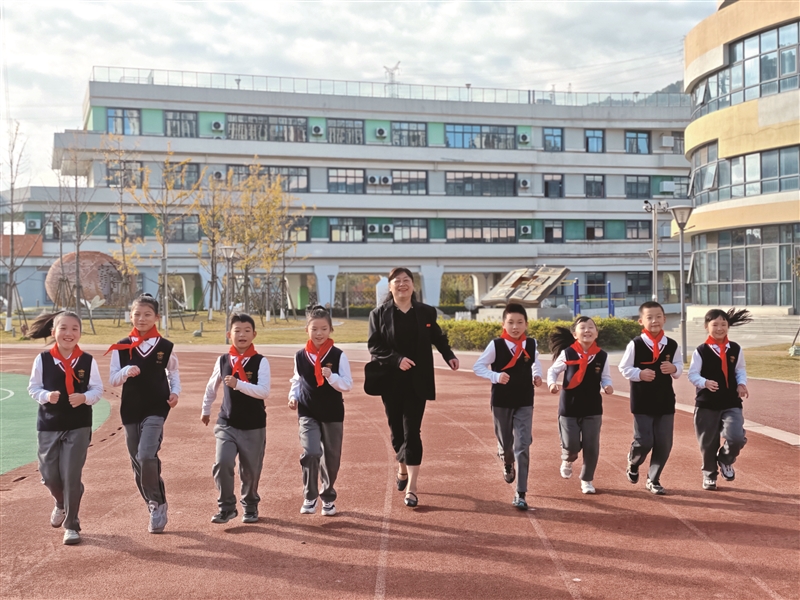 ����ϼ����ÿ�����������ҵ��Լ�������켣