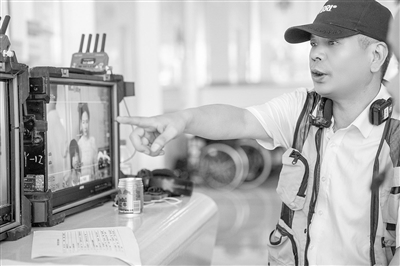 一个人就是一个剧组 温州首部AI拟真人微短剧《郎在月河》明天上线