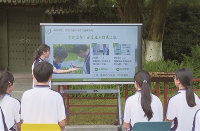 �á���˼�������ɸ���Ҷï�ġ���������