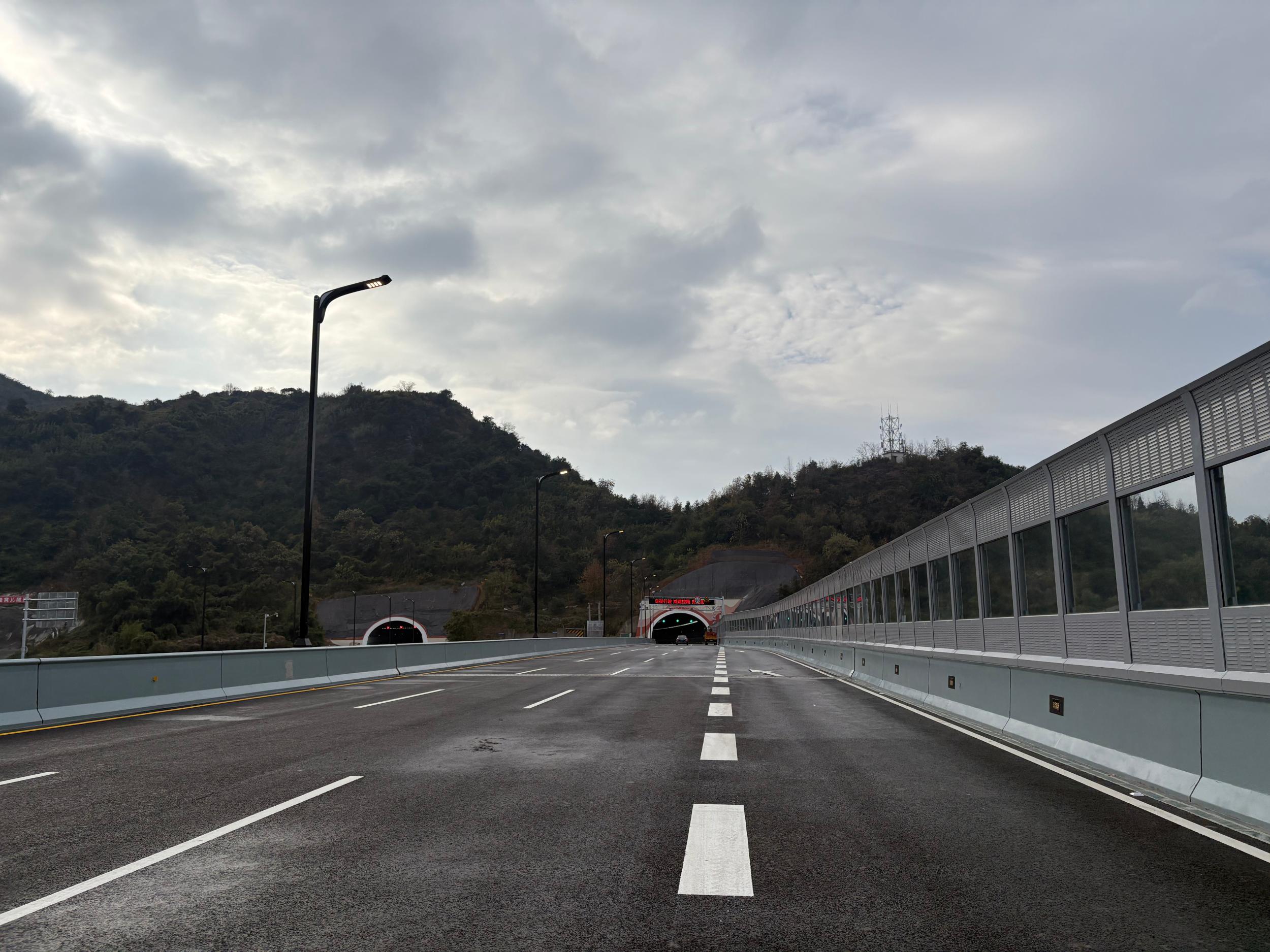 �Խ������ڶ�������θ߼�ͨ��Ԥ���� Ԫ���߼���ͨ��