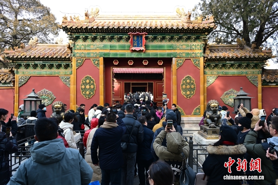 ʱ��ʮ�꣬�ʹ����ĵ�չ����