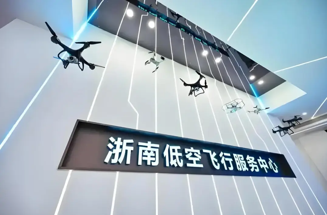 ¹�ǣ���ǧ���̸ۡ���ӿ�����˳�