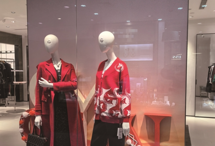 �������ѳ� ��ɫ������