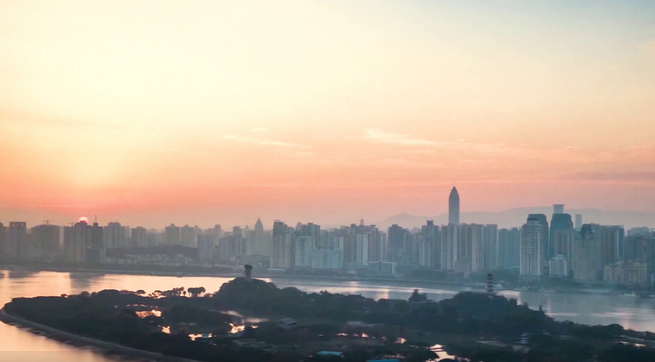 ��֪˼���Ρ��������ݣ���δ����ҵ���ഺ�Ի�