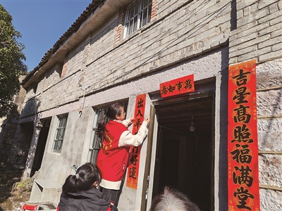 ����ů�г���ʻ������� Ϊ�߻��ͱ���ͥ���������һĨ��