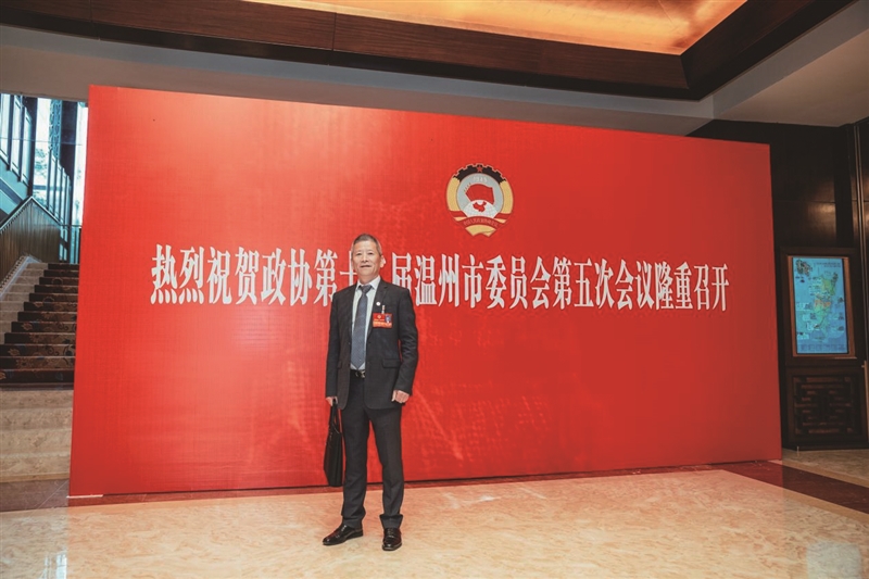 ����Э��ί���о�����ҵЭ��᳤���������������Ͼ�Ʒ�� ������ͳ��ҵ������