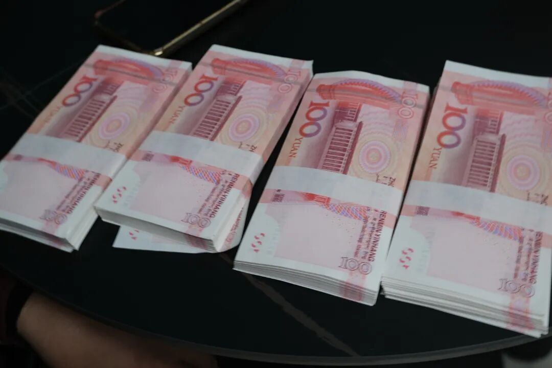 金价飙升引投资 “稳赚不赔”藏陷阱 鹿城警方成功拦截黄金投资诈骗