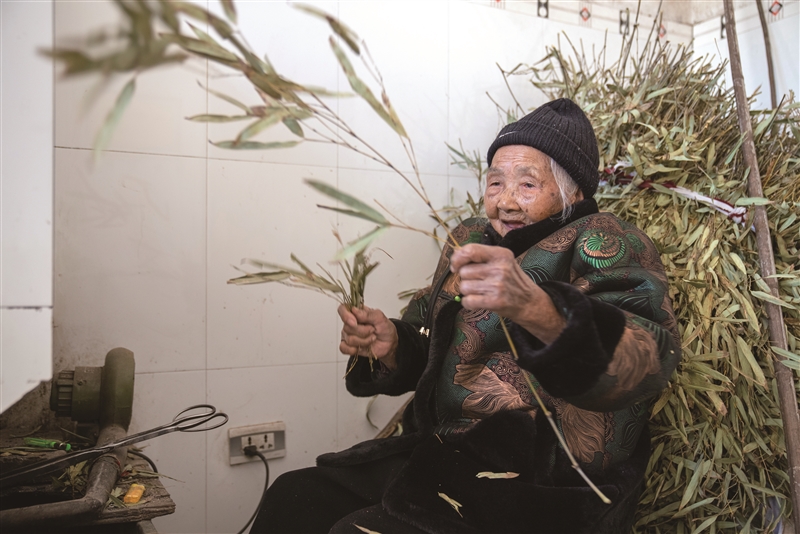 101岁吕奶奶的“人生如茶”