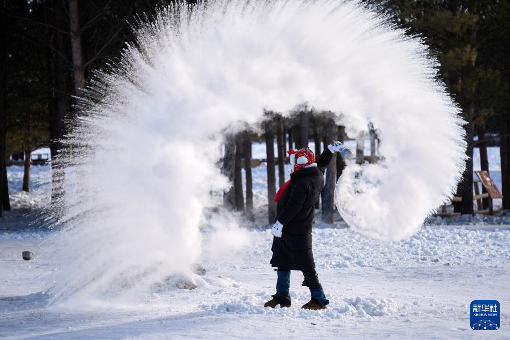 ���Ρ����ݱ�����Į��