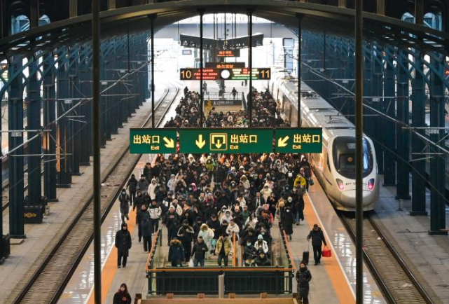 预计超1.8亿人次!2026年春运首日出行火热