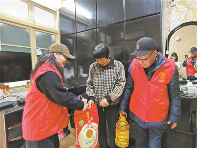 ����ů��ߵ���� ����ů�г���ʻ��¹����Ь������