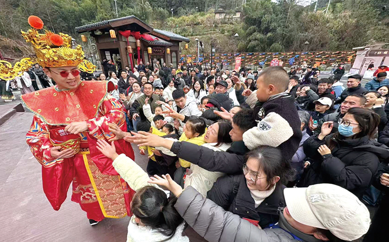 ̩˳��˳�ꡱ֮����ʽӭ��