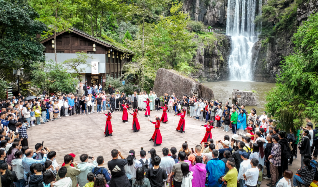 �ĳ������ں���ѡʡ���°��� �������ٲ��ƶ�������Ȧ��չ