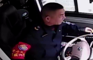 �������ۣ�����������״̬�쳣 ˾���˿ͽ�������