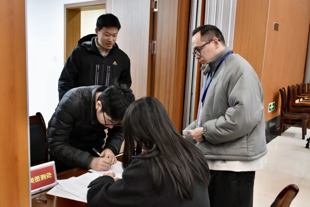 �´���������������ͷ�����ߺ÷������������ϵ�����