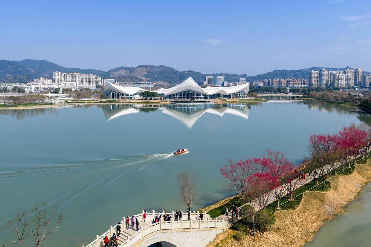 ���ڴ��½���������������ܳ�Ƭ