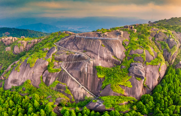 ���³��ߣ���������ɽˮһ���Σ�