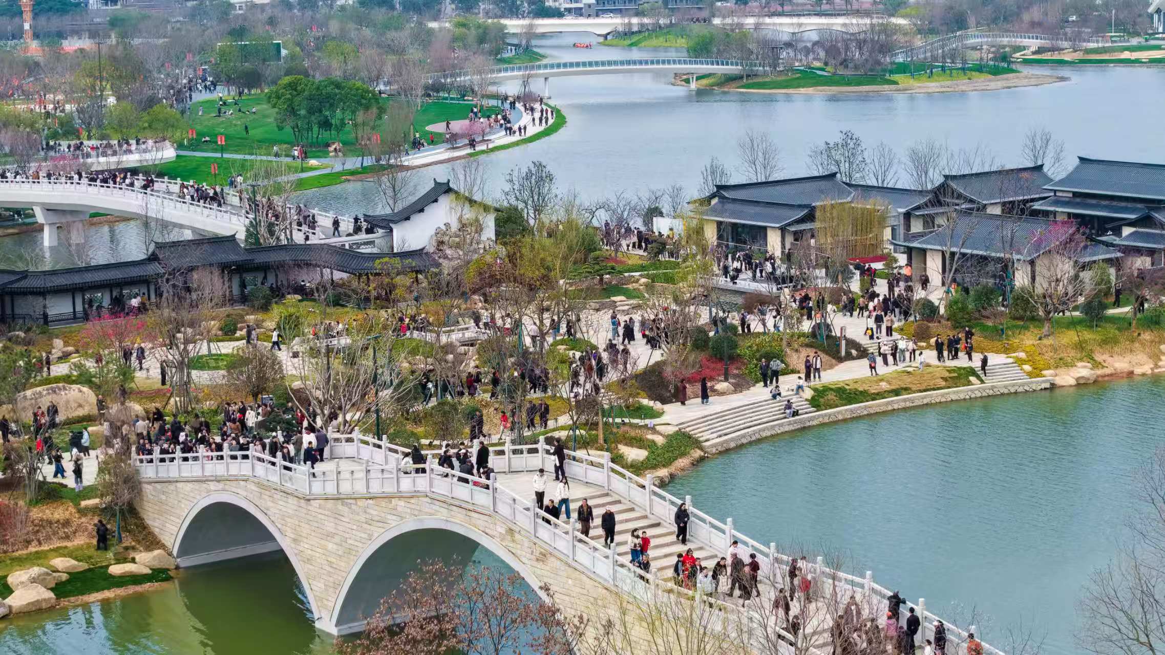 ����԰��԰��������������԰�� �վ��ο�����8���˴�