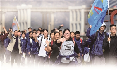 ���쿪ѧ�ˣ�����ѧ����Уֻ��80����